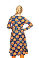 Cissi och Selma dress Kajsa Retroblom Blåbrun