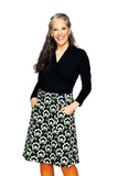 Cissi och Selma Sonja skirt Retroblom Svart